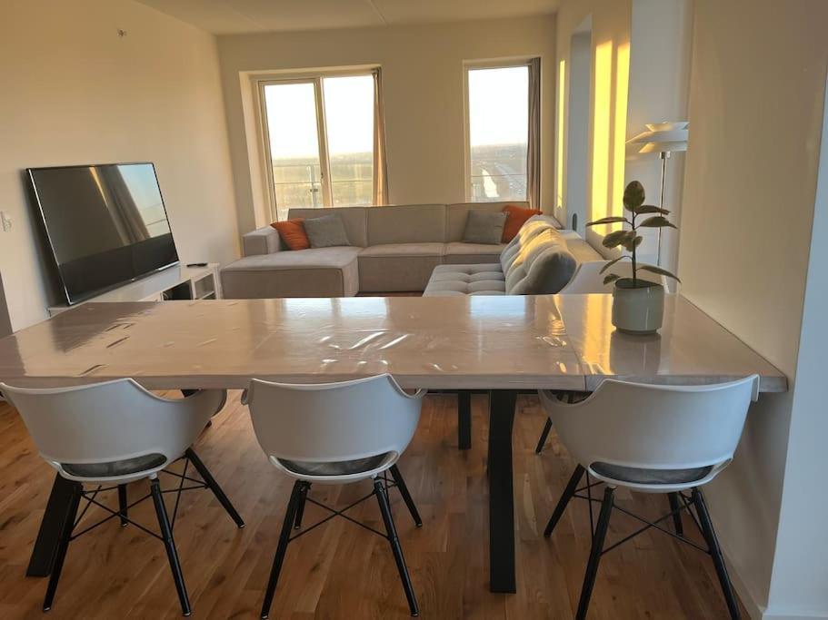 114 Sqm Flat In Bella Tower Copenhague